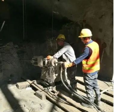 清江浦水下抗分散灌浆料特点 水下不分散注浆料介绍